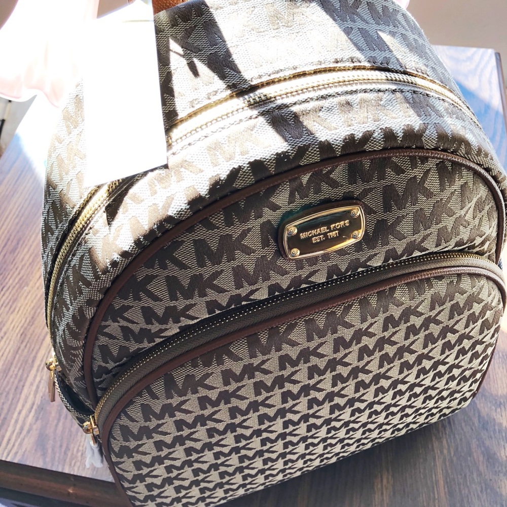 ⚠️SOLD⚠️ Michael Kors Large Backpack